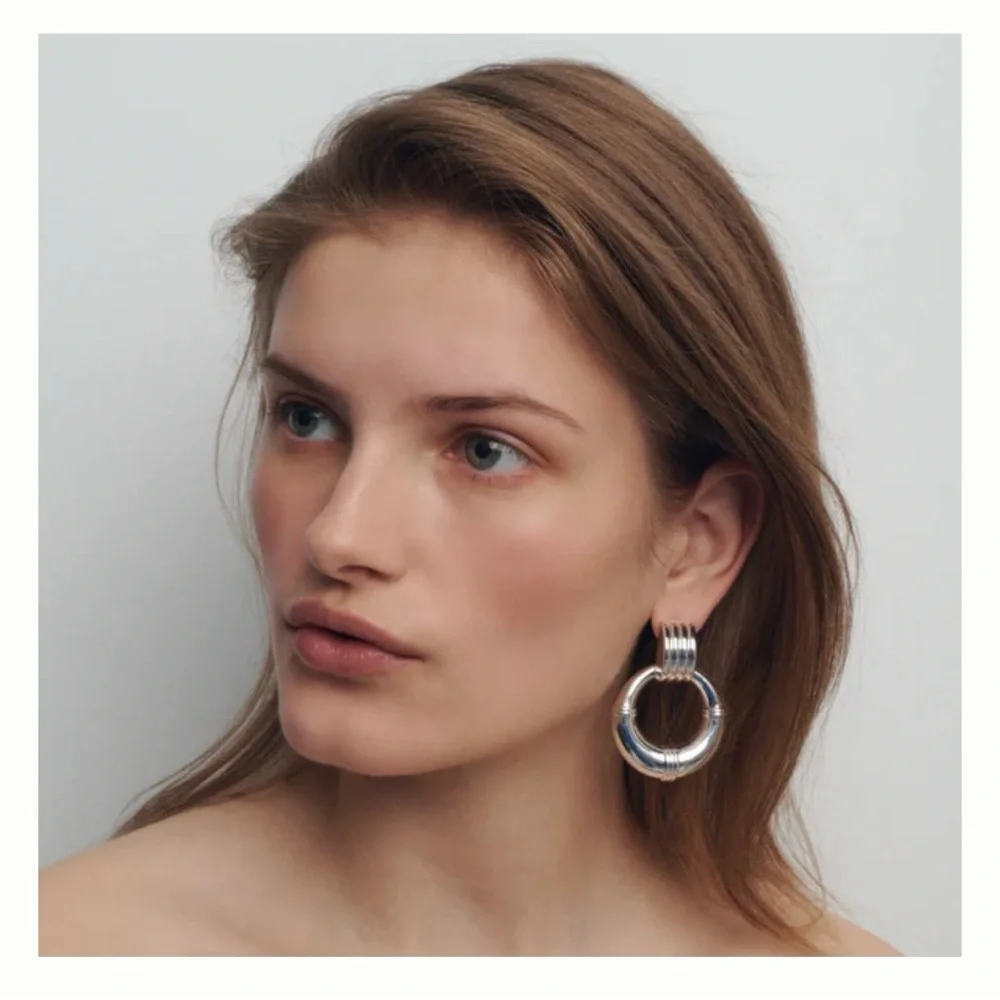NIB Heaven Mayhem Rosa Pierced Earrings